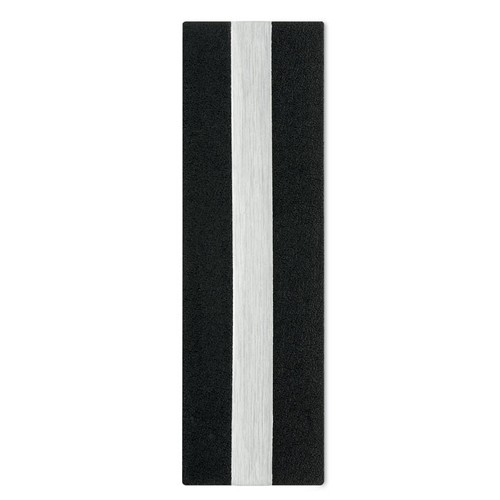 mo8216-03-side_id392-2026.jpg