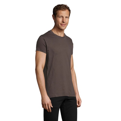 s00553-dg-side_id392-2026.jpg